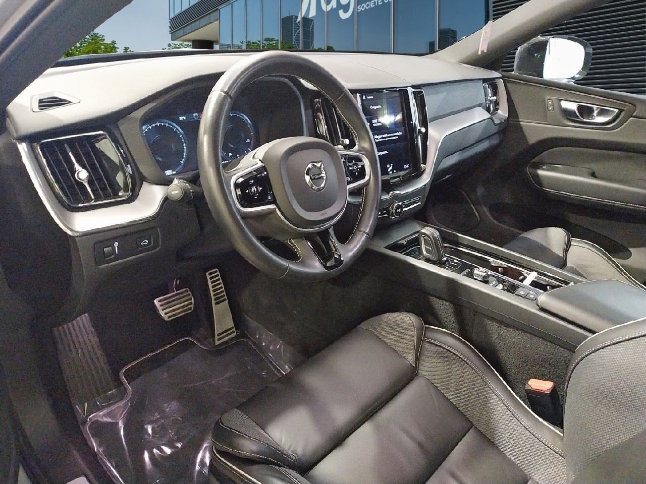 Volvo Xc60 2.0 B4 D Awd R-design Auto - Foto 2