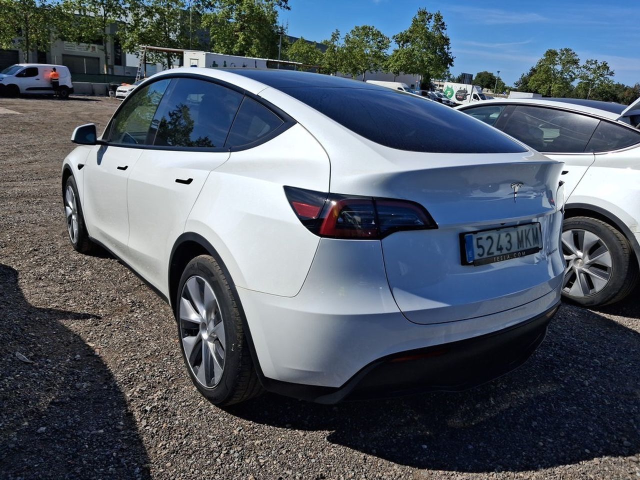 Tesla Model Y Gran Autonomía 4wd - Foto 2
