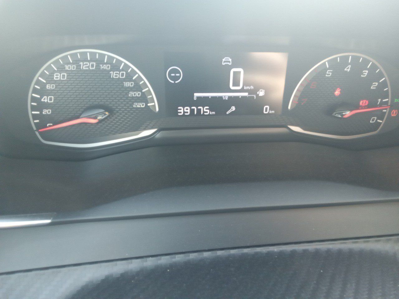 Peugeot 208 Bluehdi 73kw (100cv) Active - Foto 2