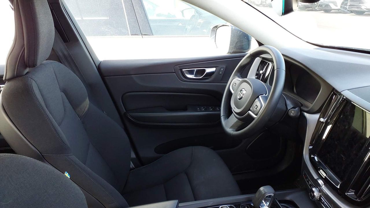 Volvo Xc60 (o) 2.0 B4 D Momentum Pro Auto - Foto 2