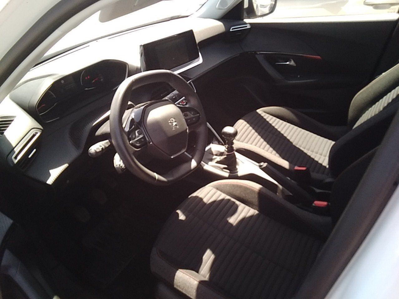 Peugeot 2008 Active Pack Bluehdi 81kw (110cv) - Foto 2