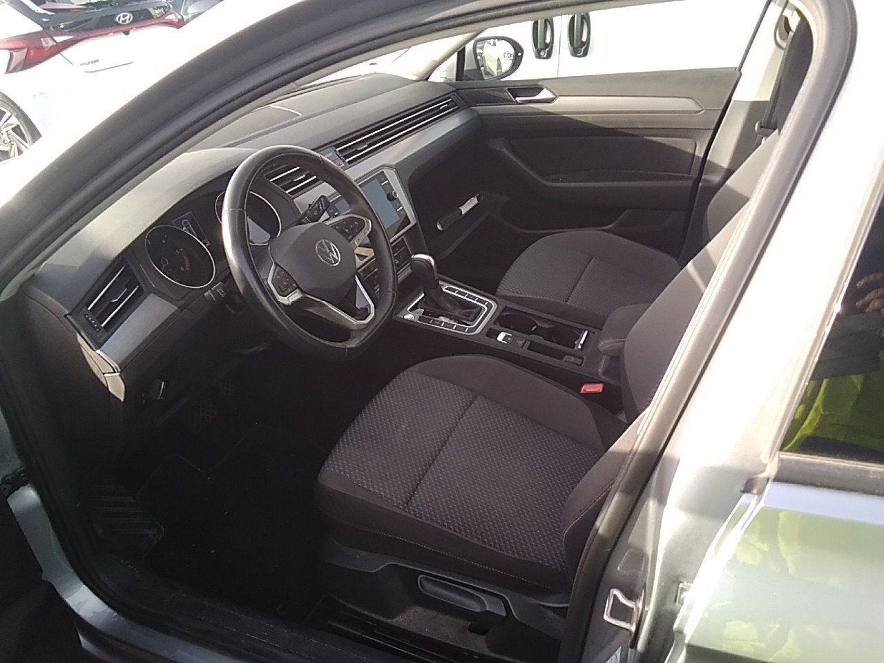 Volkswagen Passat Variant Business 1.6 Tdi 88kw Dsg - Foto 2