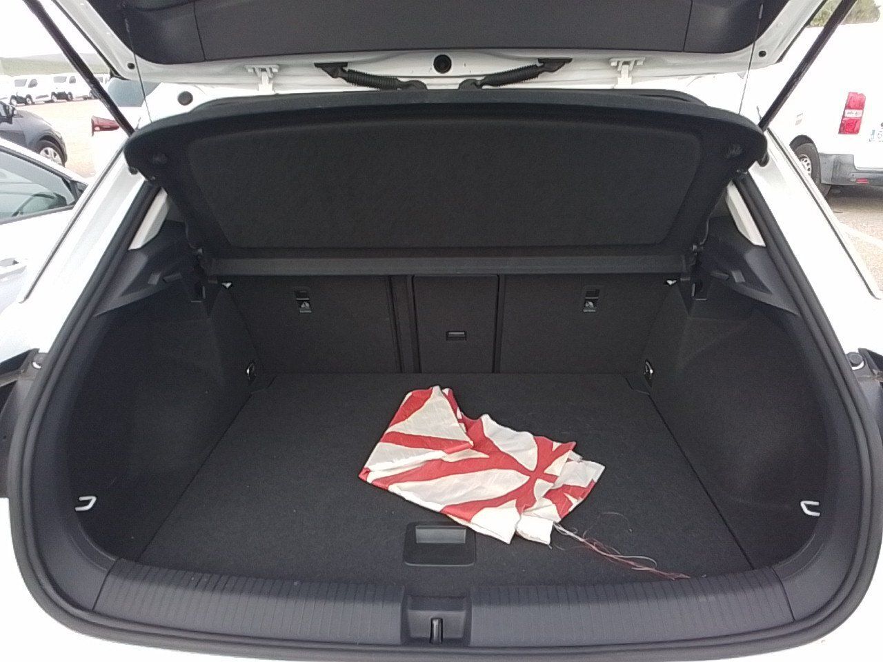 Volkswagen T-roc (o) Advance R-line 1.0 Tsi 81kw (110cv) - Foto 2