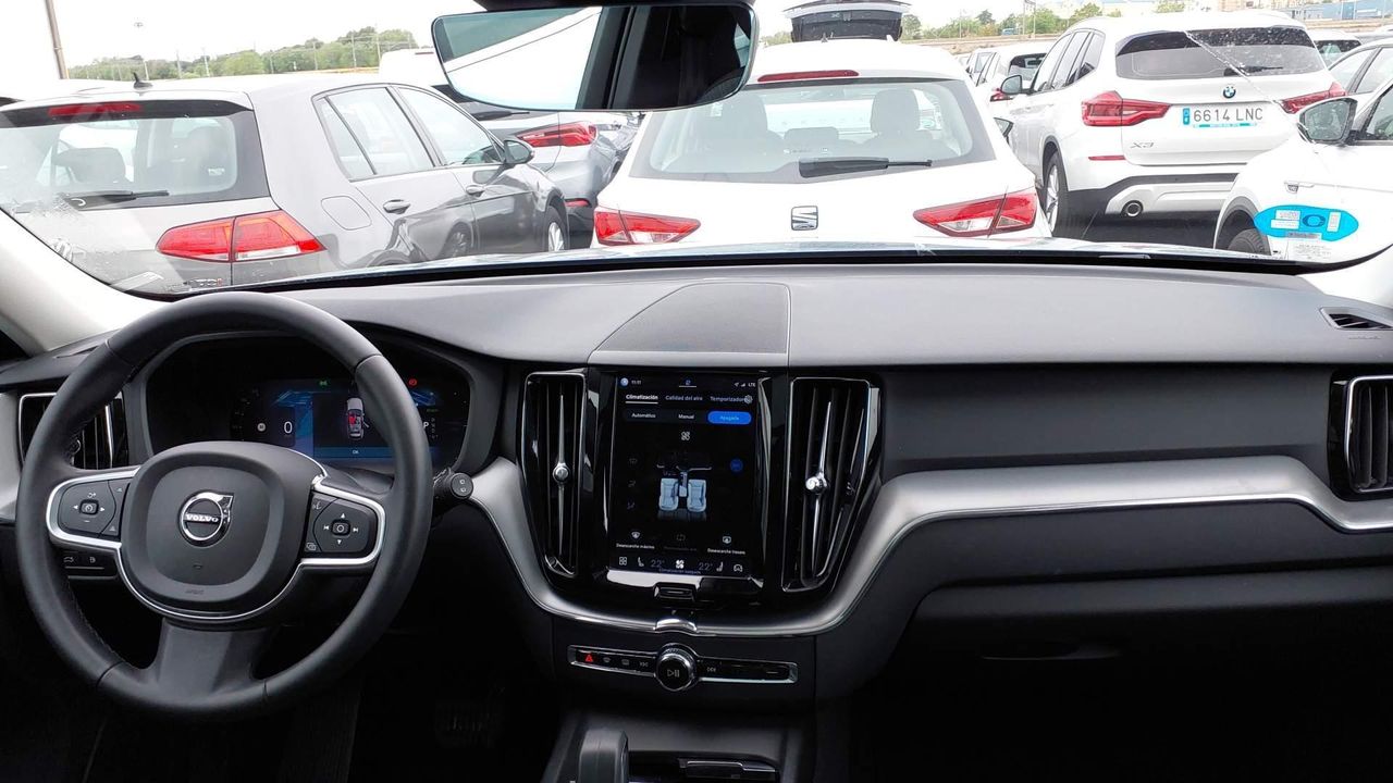 Volvo Xc60 2.0 T6 Awd Recharge Core Auto - Foto 2