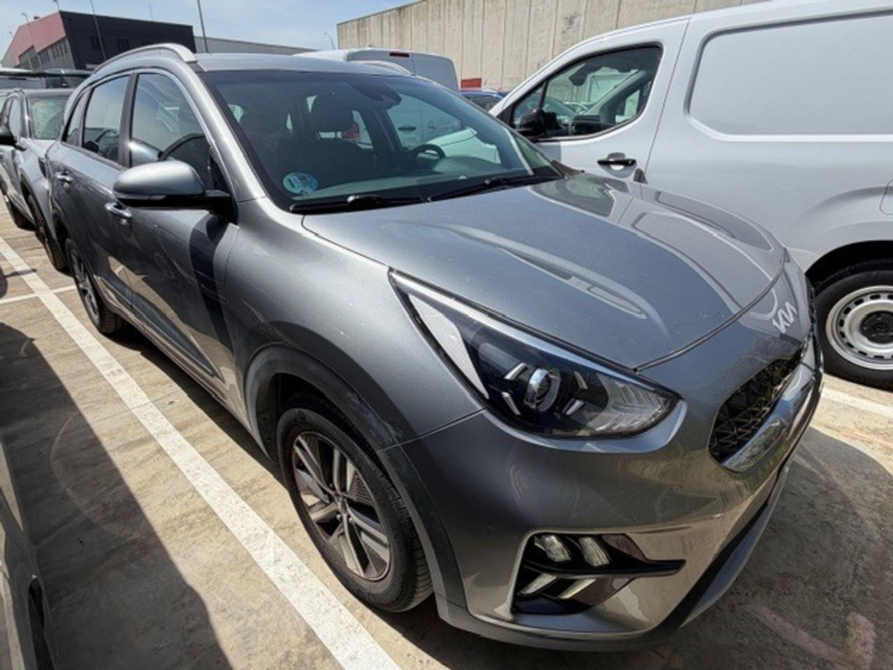 Kia Niro 1.6 Gdi Hev 104kw (141cv) Drive - Foto 2