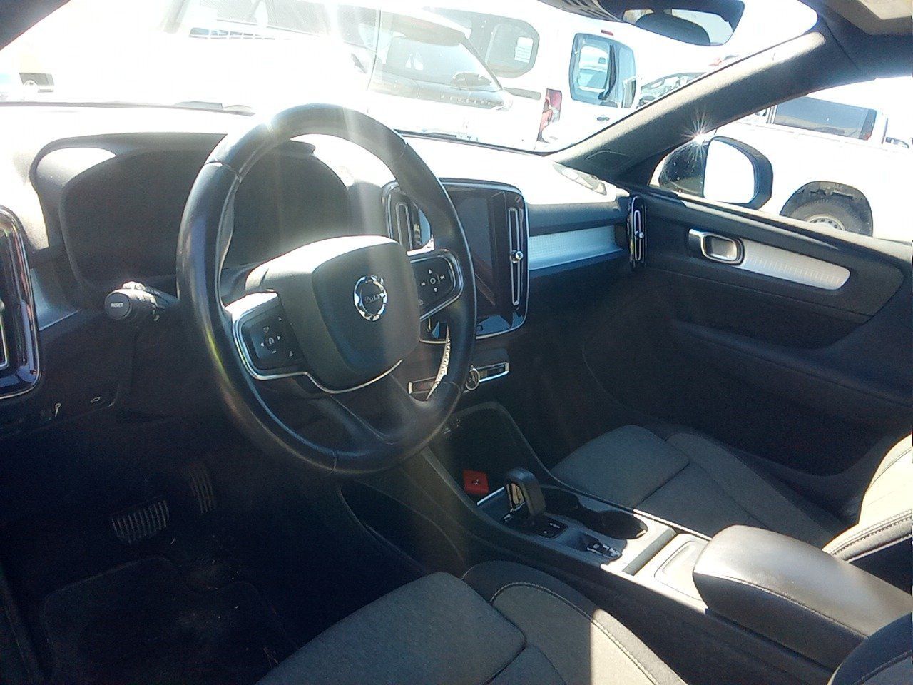 Volvo Xc40 (o) 1.5 T2 Momentum Pro Auto - Foto 2