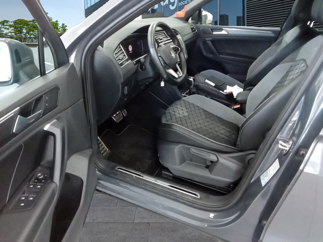 Volkswagen Tiguan R-line 2.0 Tdi 110kw (150cv) Dsg - Foto 2