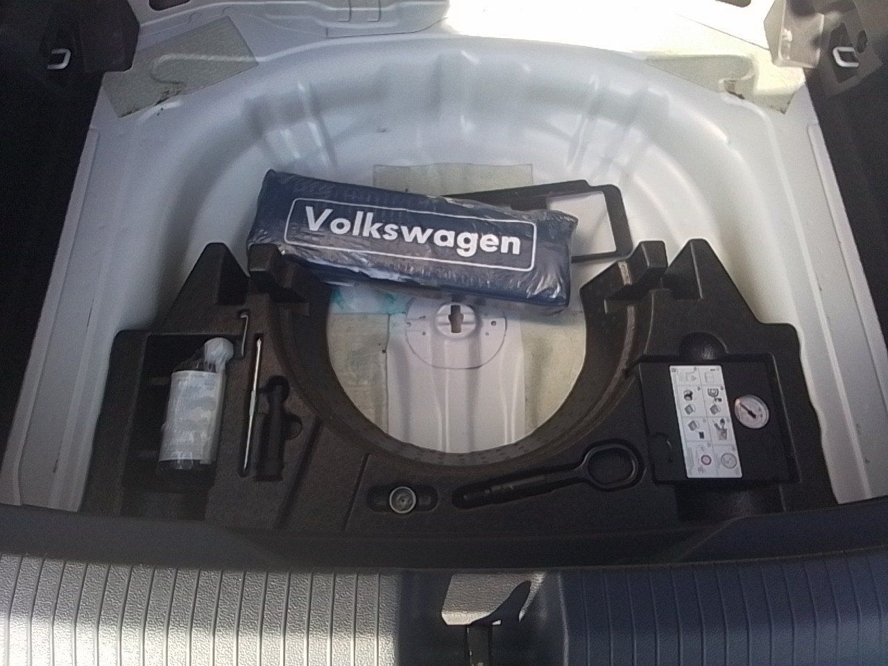 Volkswagen T-roc (o) Advance R-line 1.0 Tsi 81kw (110cv) - Foto 2