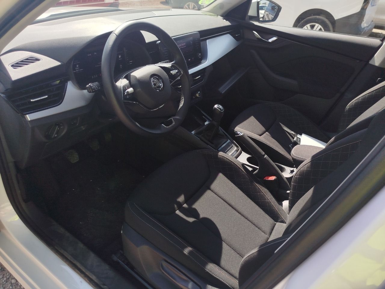 Skoda Kamiq 1.0 Tsi 81kw (110cv) Ambition - Foto 2