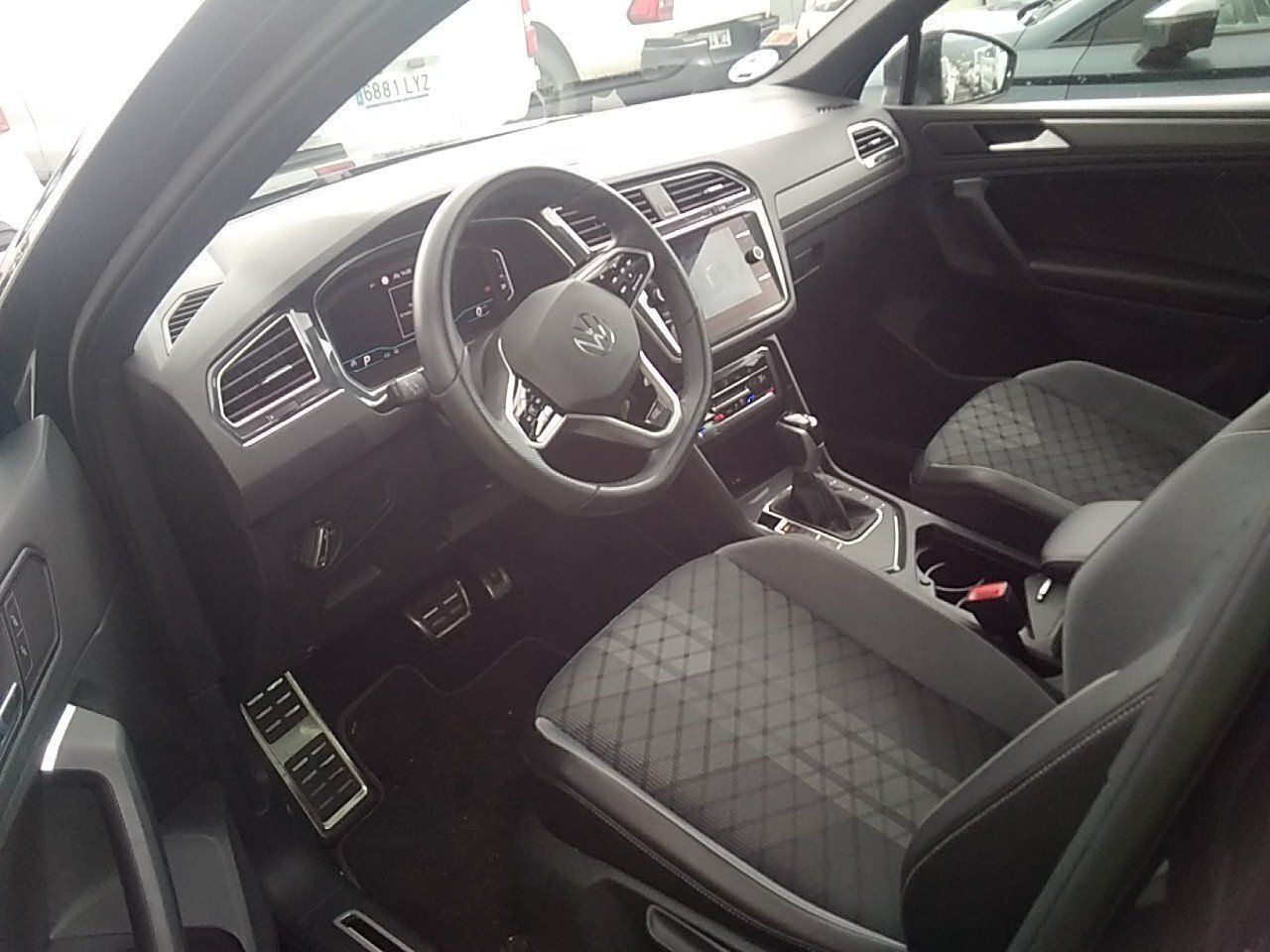 Volkswagen Tiguan R-line 2.0 Tdi 110kw (150cv) Dsg - Foto 2