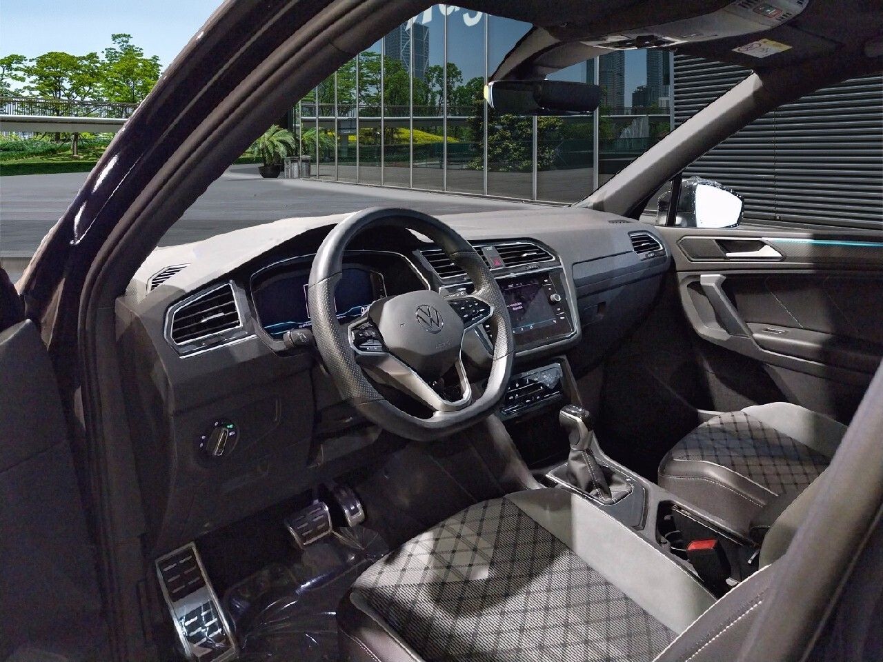 Volkswagen Tiguan R-line 2.0 Tdi 110kw (150cv) Dsg - Foto 2