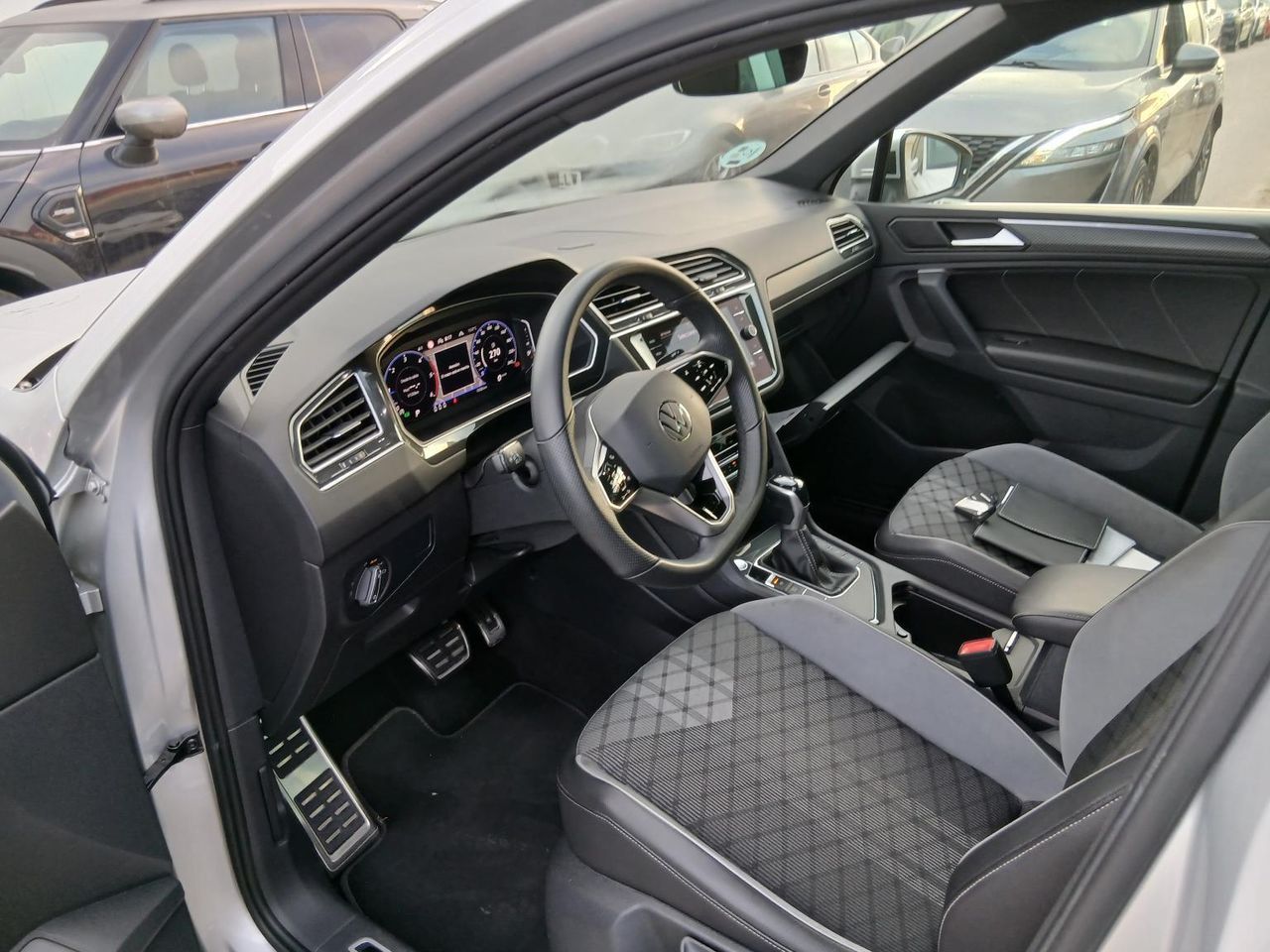 Volkswagen Tiguan R-line 2.0 Tdi 110kw (150cv) Dsg - Foto 2