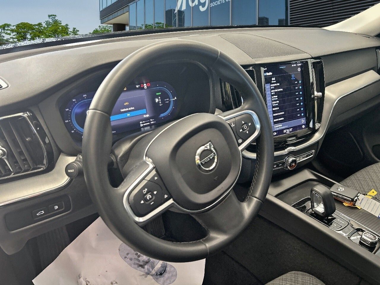 Volvo Xc60 2.0 T6 Awd Recharge Core Auto - Foto 2