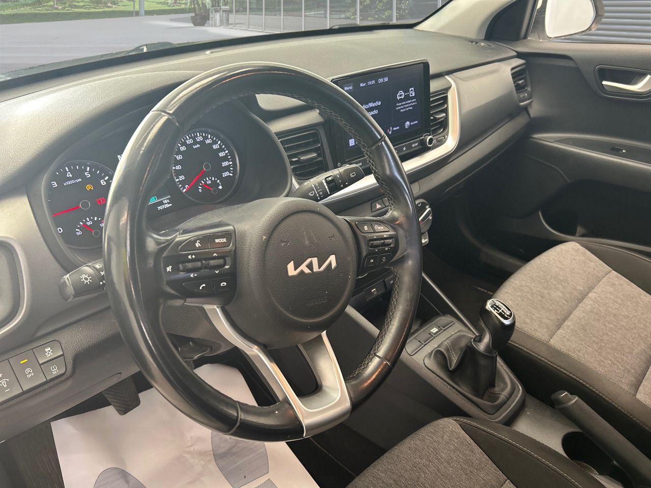 Kia Stonic 1.0 T-gdi 74kw (100cv) Mhev Imt Concept - Foto 2