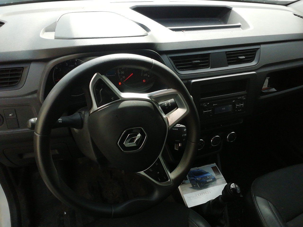 Renault Express Confort 1.5 Blue Dci 55 Kw (75 Cv) - Foto 2