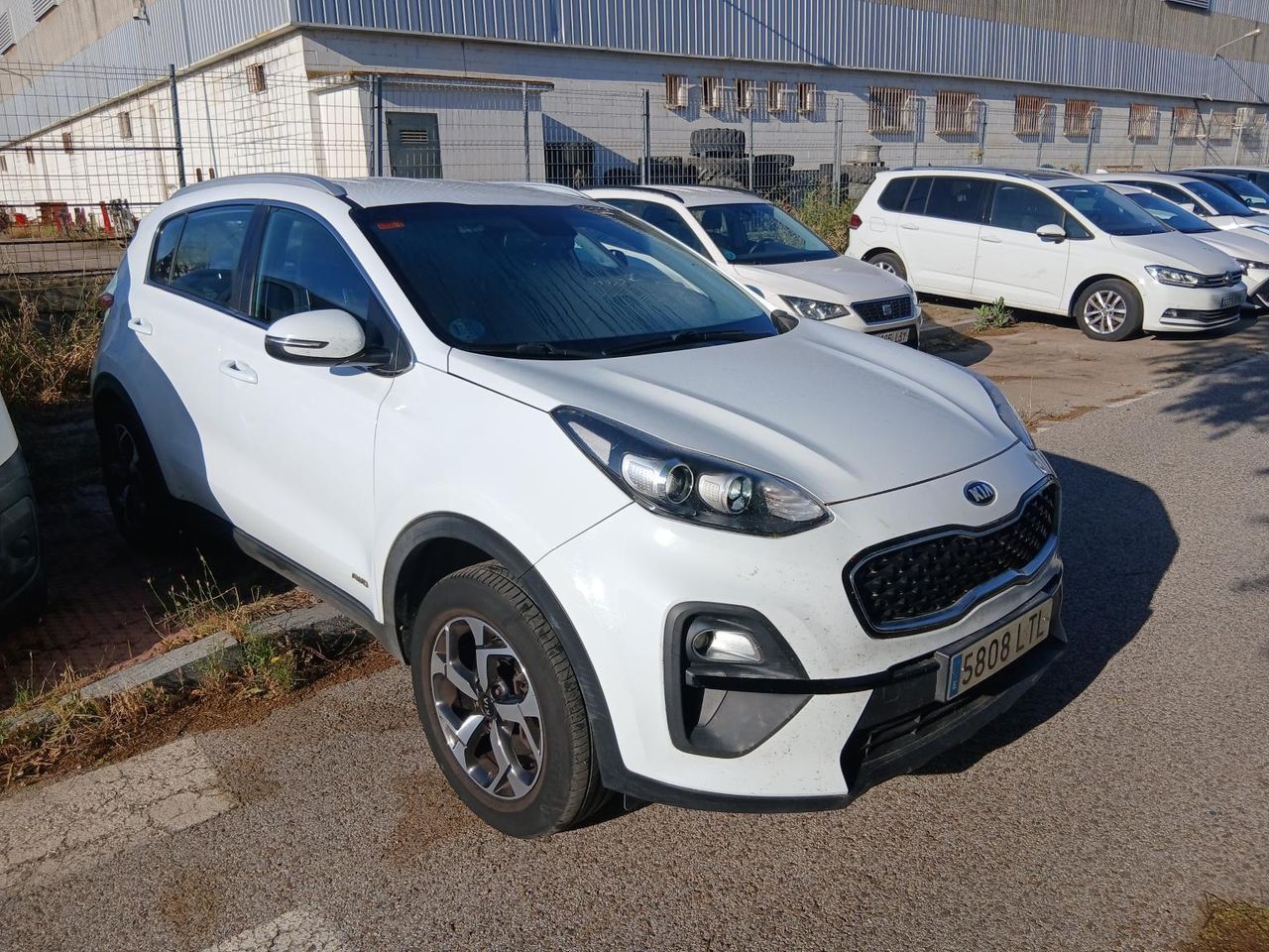 Kia Sportage 1.6 Mhev Business 100kw (136cv) 4x4 - Foto 2