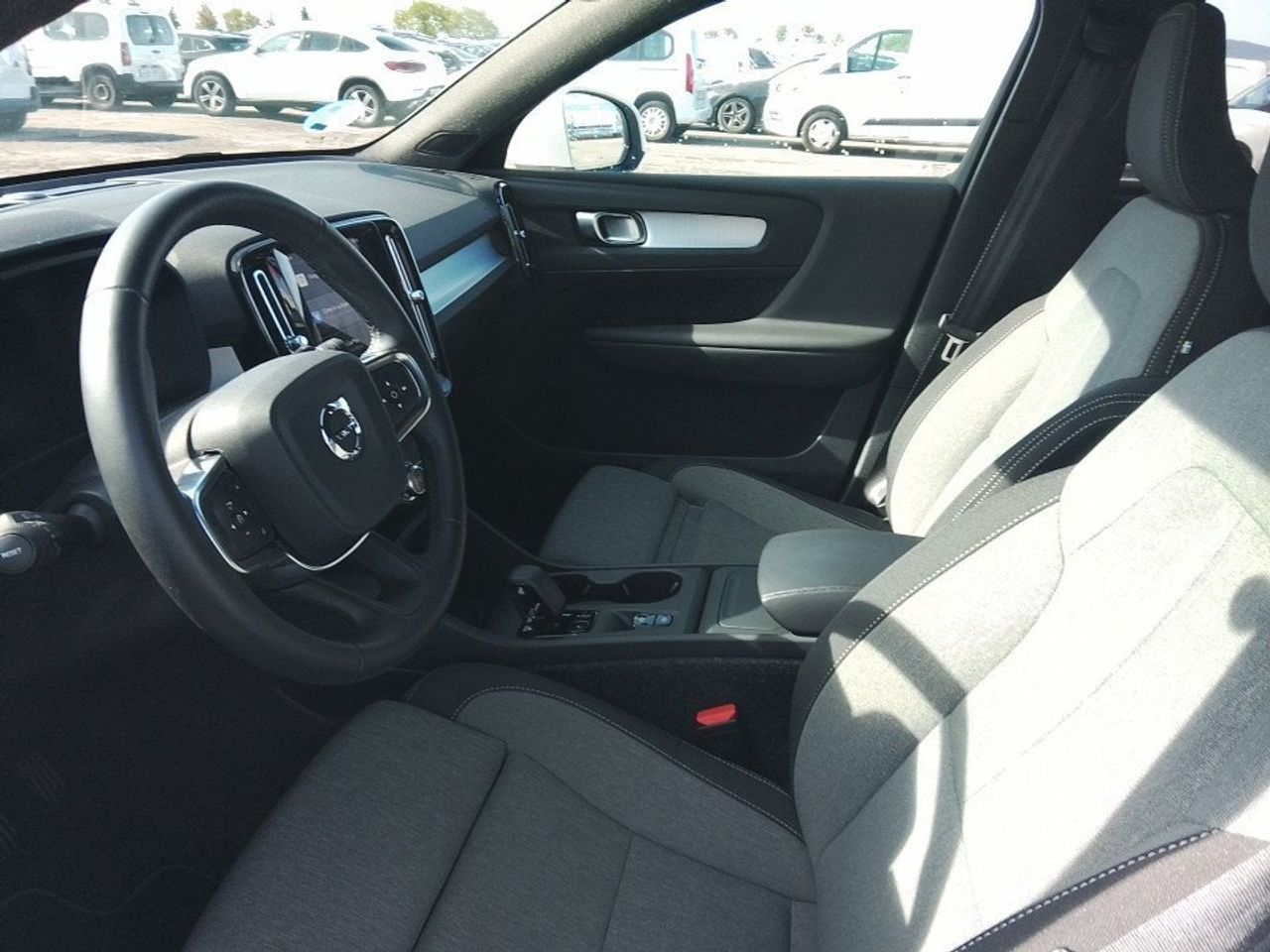 Volvo Xc40 2.0 B4 G Core Auto - Foto 2