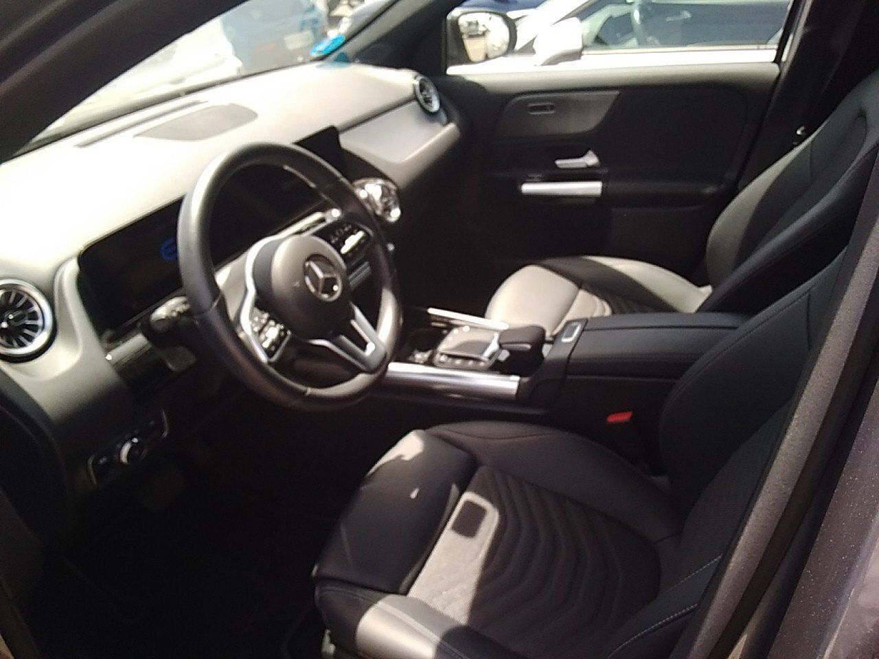 Mercedes Eqa 300 4matic - Foto 2