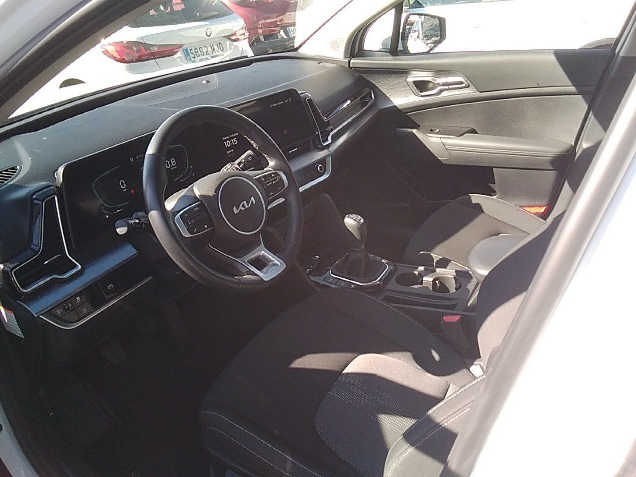 Kia Sportage 1.6 Crdi Mhev 100kw (136cv) Business 4x4 - Foto 2