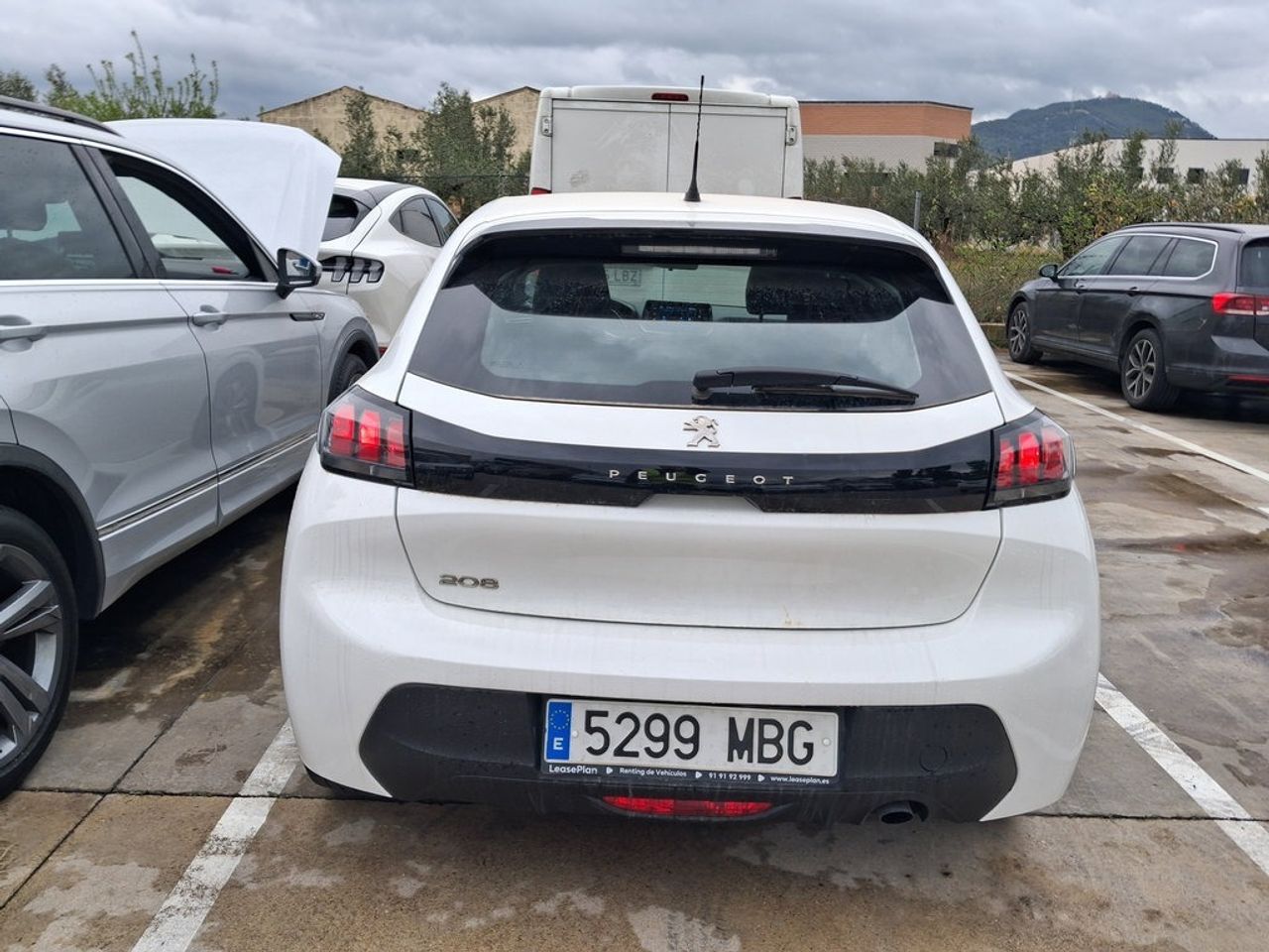 Peugeot 208 Bluehdi 73kw (100cv) Active - Foto 2