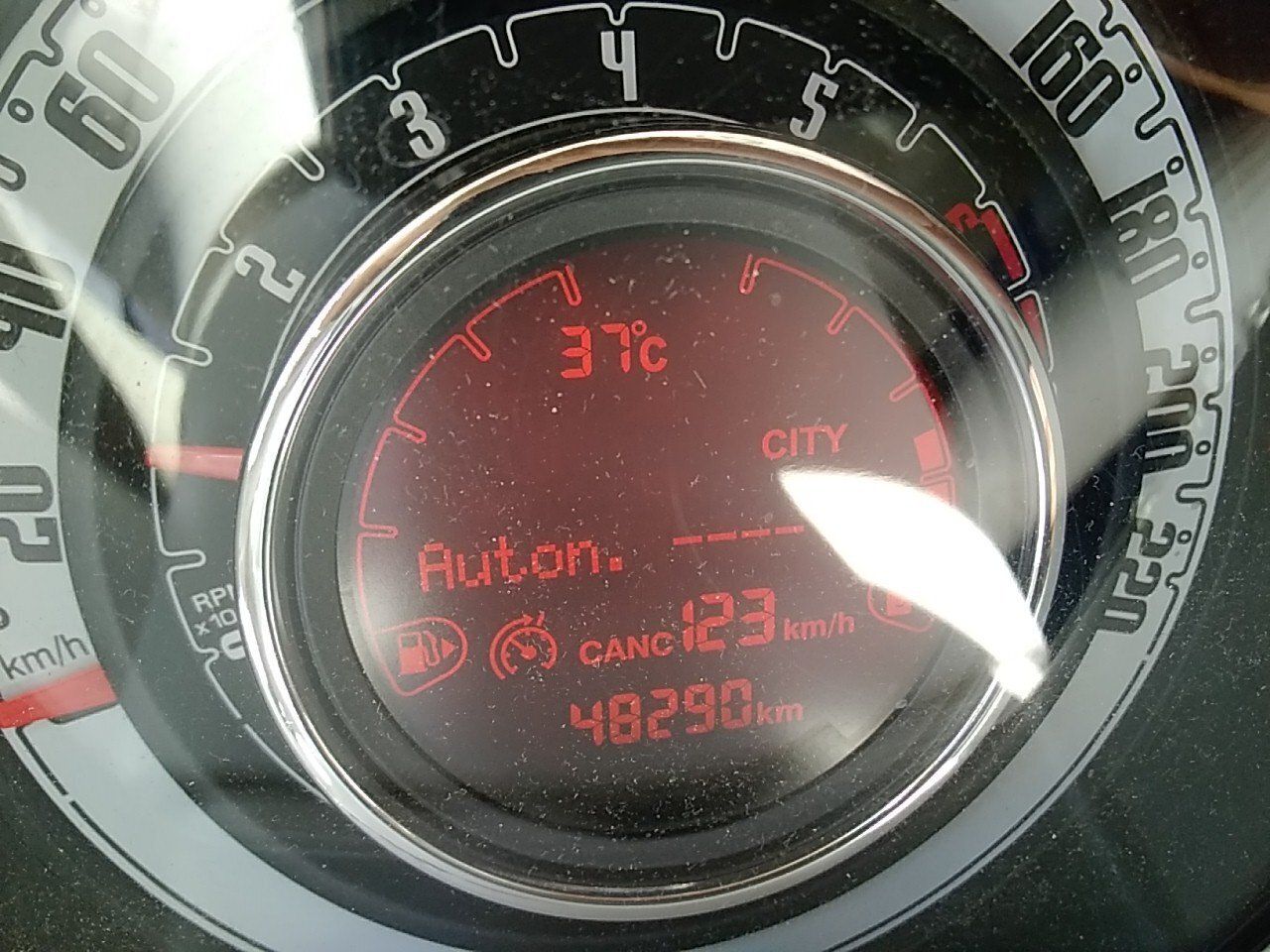 Fiat 500 Cult 1.0 Hybrid 51kw (70 Cv) - Foto 2