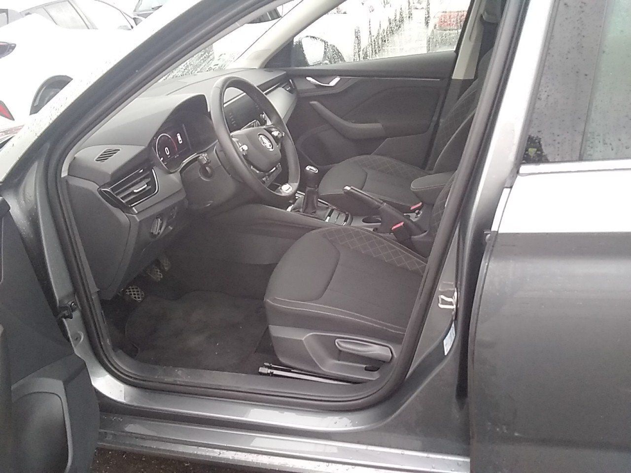 Skoda Scala 1.0 Tsi 70 Kw (95 Cv) Emotion - Foto 2