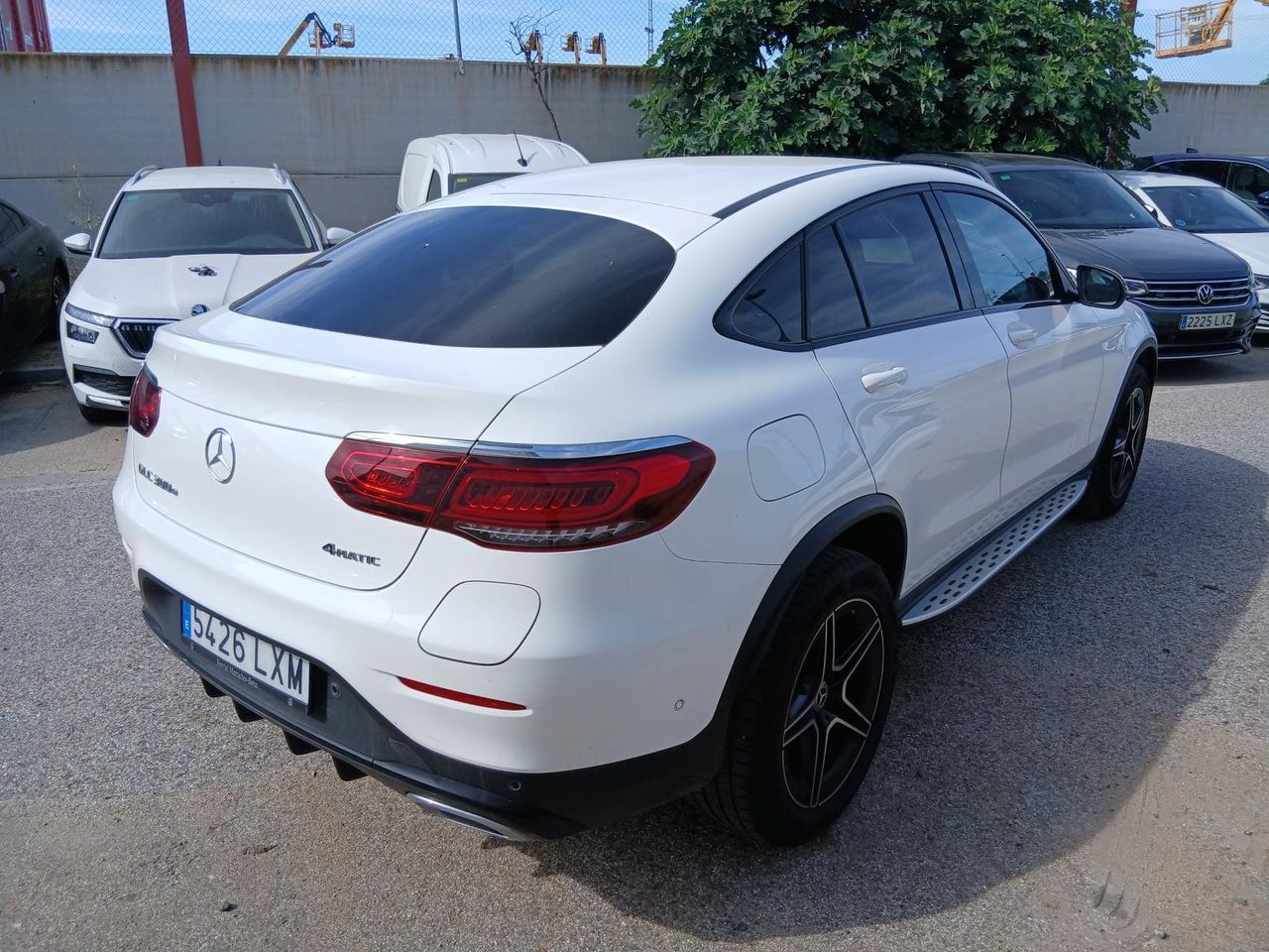 Mercedes Glc Coupe 300 E 4matic - Foto 2