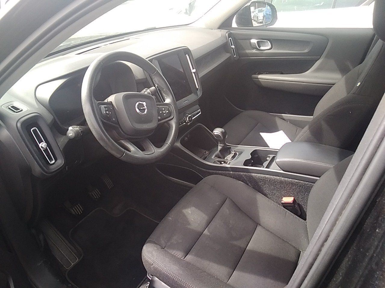 Volvo Xc40 1.5 T2 Momentum Core - Foto 2