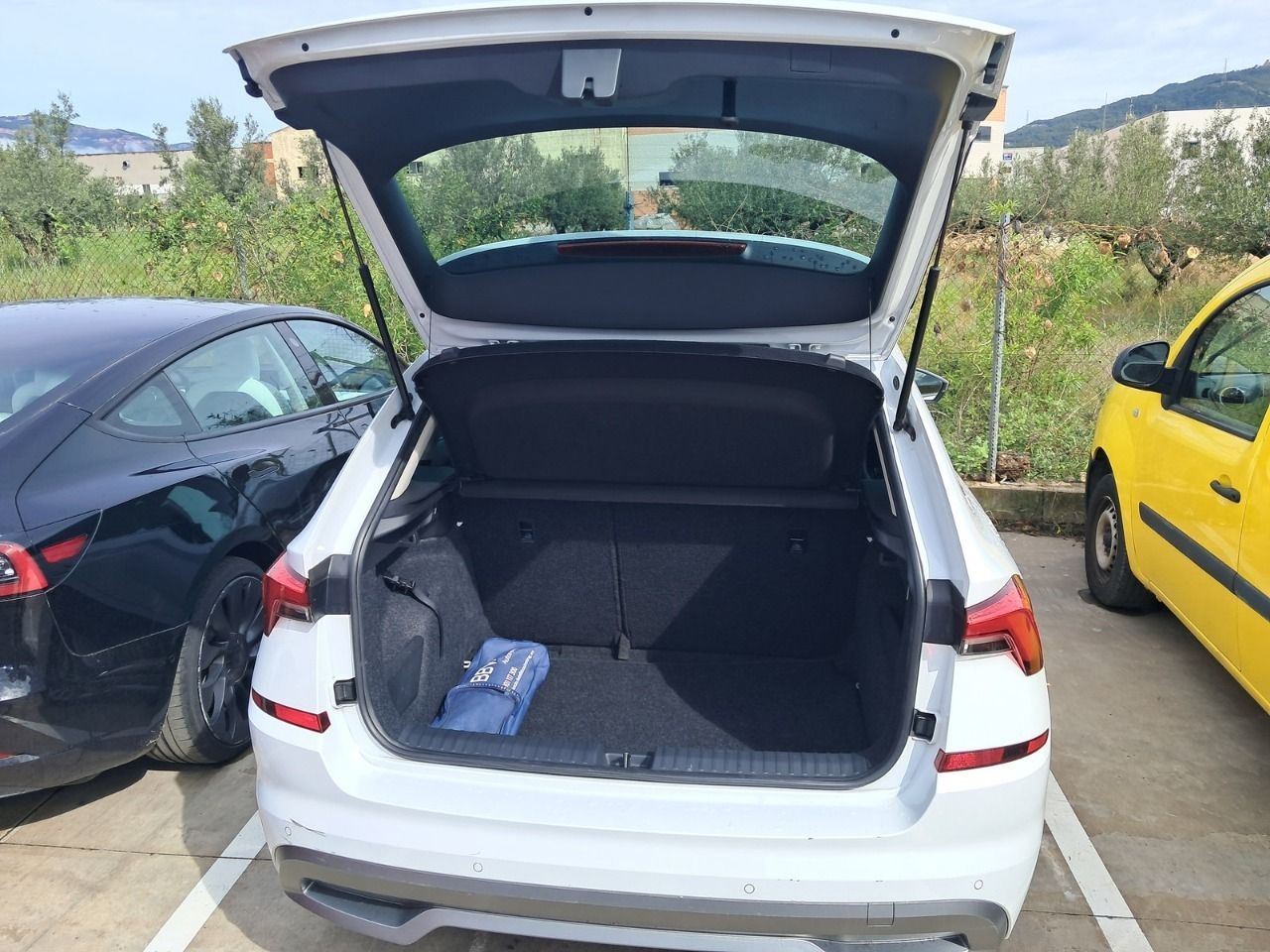 Skoda Kamiq 1.0 Tsi 70kw (95cv) Emotion - Foto 2