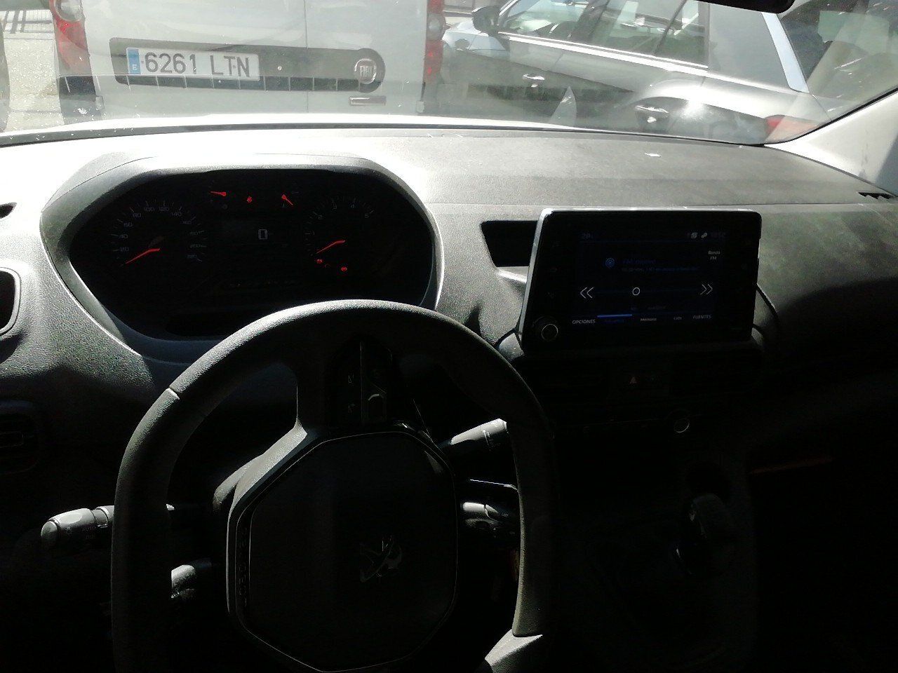 Peugeot Partner Premium Standard 600kg Bluehdi 73kw - Foto 2