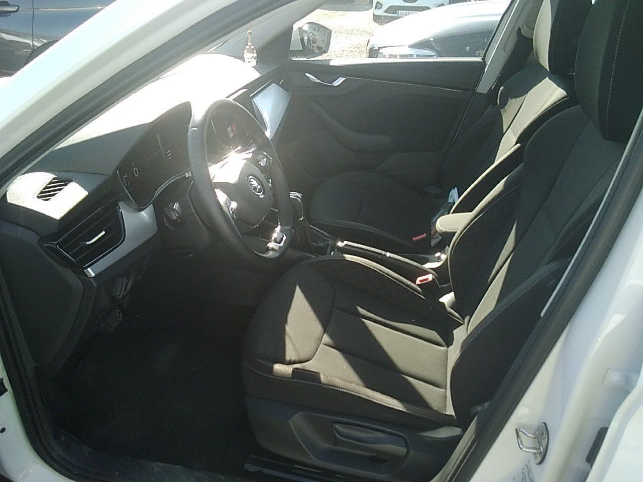 Skoda Kamiq 1.0 Tsi 81kw (110cv) Dsg Ambition - Foto 2
