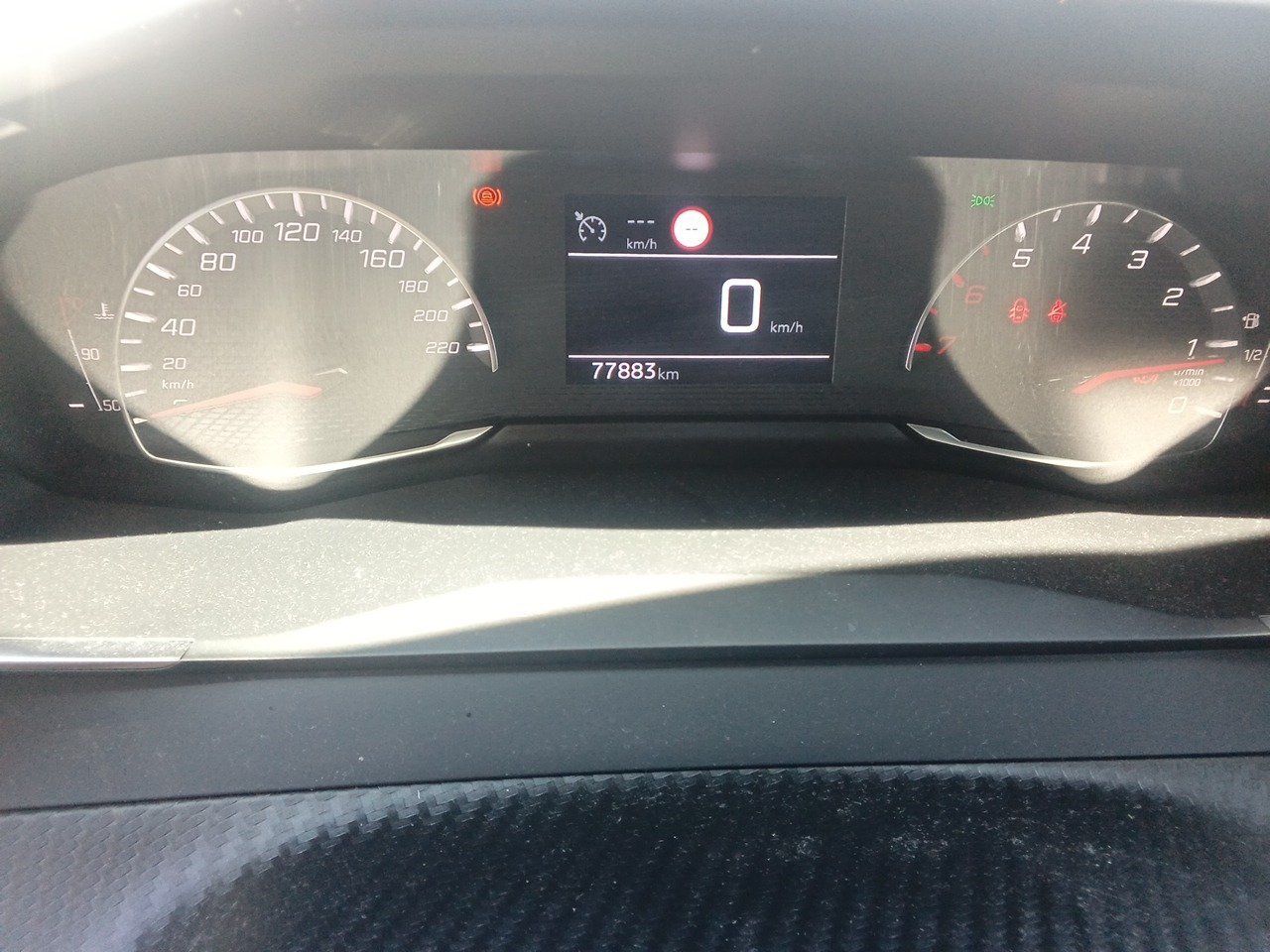 Peugeot 2008 Active Pack Bluehdi 81kw (110cv) - Foto 2