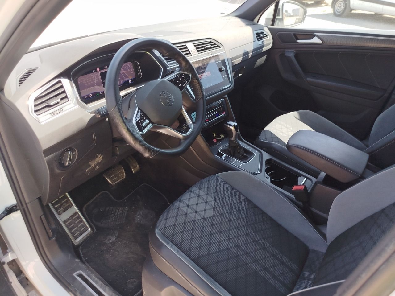 Volkswagen Tiguan R-line 2.0 Tdi 110kw (150cv) Dsg - Foto 2