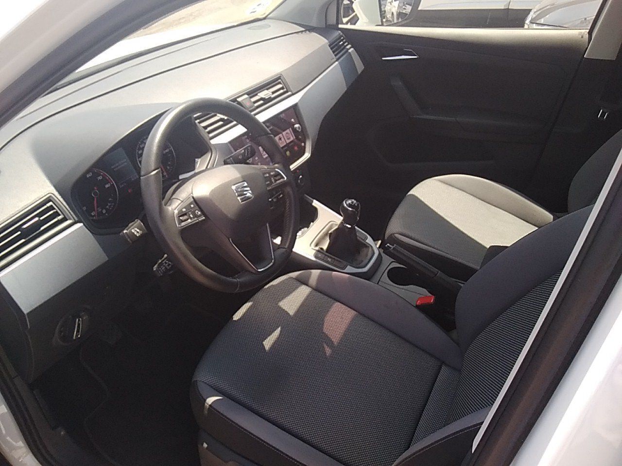 Seat Arona 1.0 Tsi 81kw (110cv) Style Go2 - Foto 2