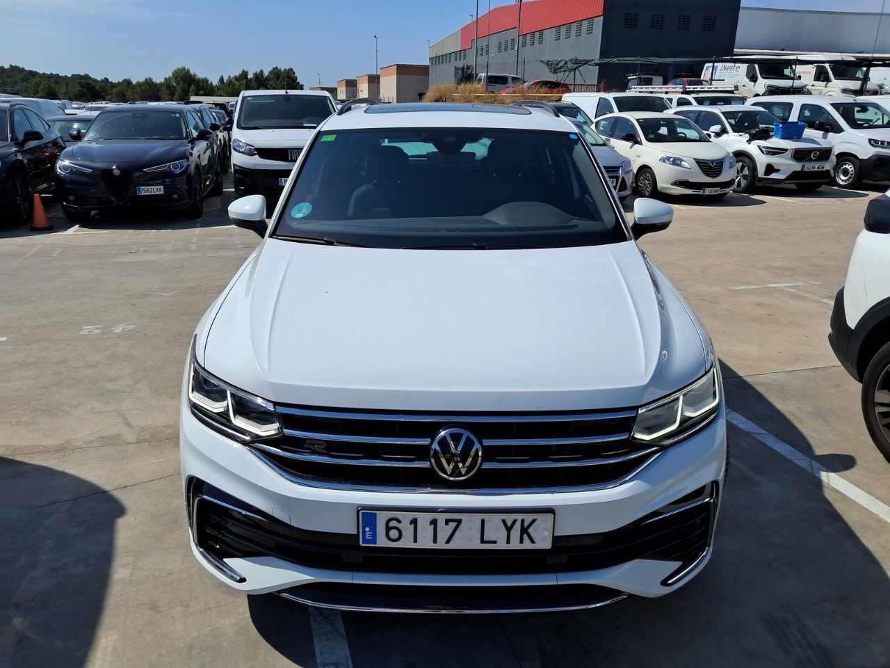 Volkswagen Tiguan R-line 2.0 Tdi 110kw (150cv) Dsg - Foto 2