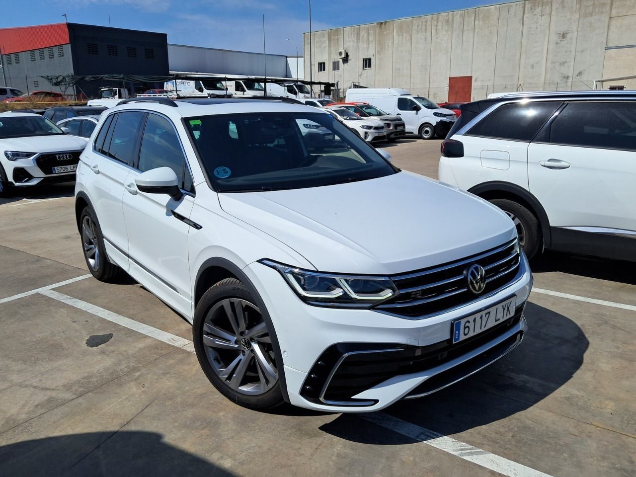 Volkswagen Tiguan R-line 2.0 Tdi 110kw (150cv) Dsg - Foto 2