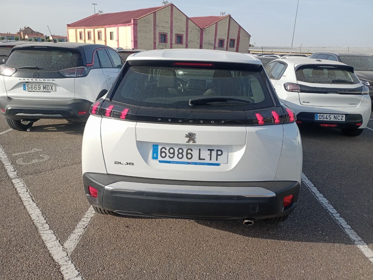 Peugeot 2008 Active Bluehdi 81kw (110cv) - Foto 2