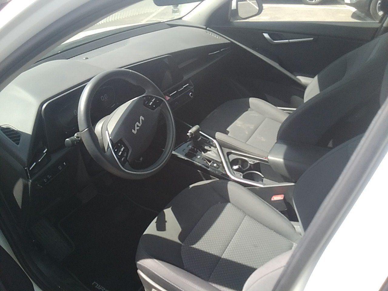 Kia Niro 1.6 Gdi Hev 104kw (141cv) Concept - Foto 2
