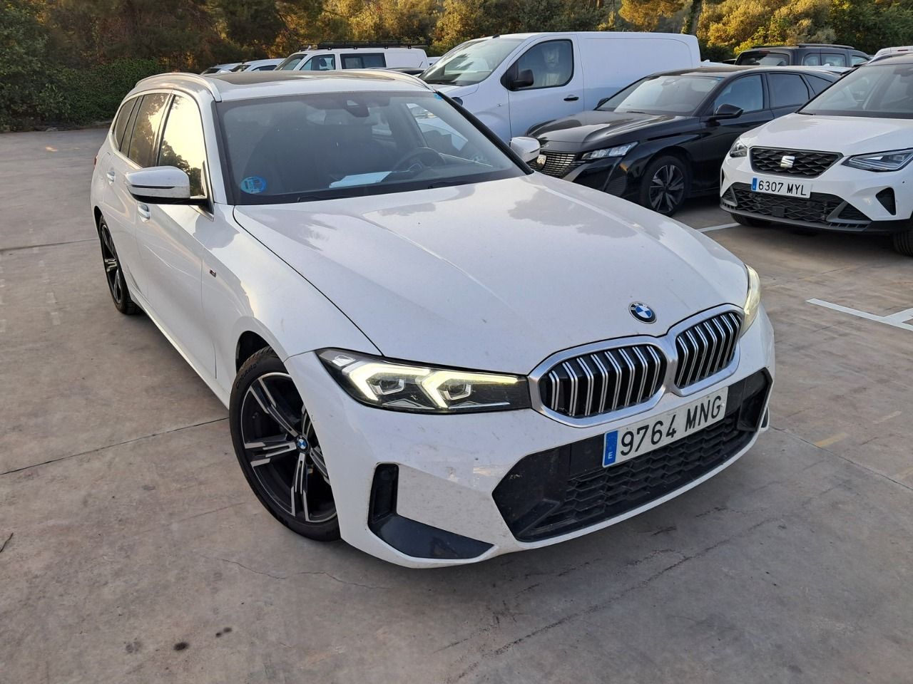 Bmw Series 3 318d Auto.touring - Foto 2