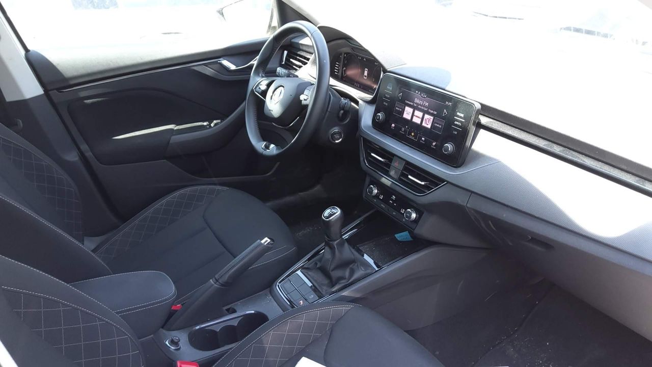 Skoda Scala 1.0 Tsi 70 Kw (95 Cv) Emotion - Foto 2