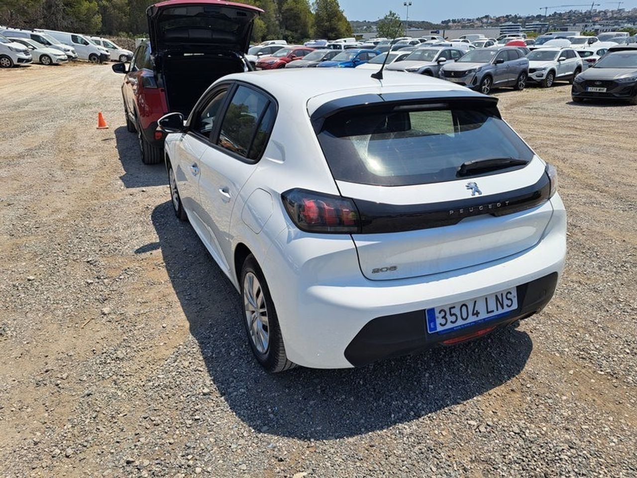 Peugeot 208 Bluehdi 73kw (100cv) Active - Foto 2