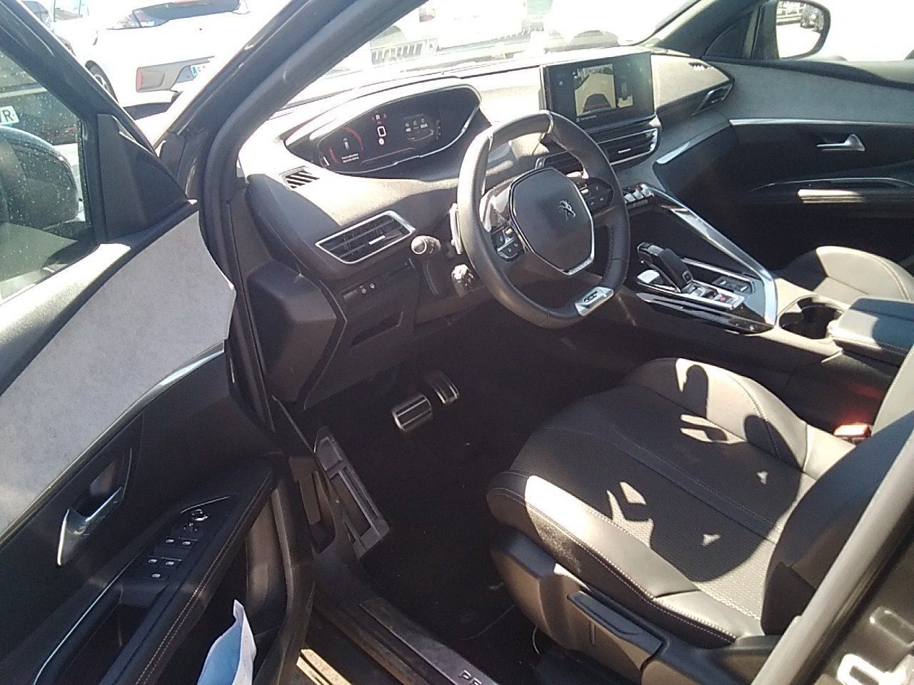 Peugeot 3008 1.5 Bluehdi 96kw S&s Gt Eat8 - Foto 2