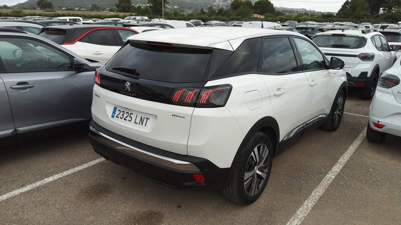 Peugeot 3008 225 E-eat8 Allure - Foto 2