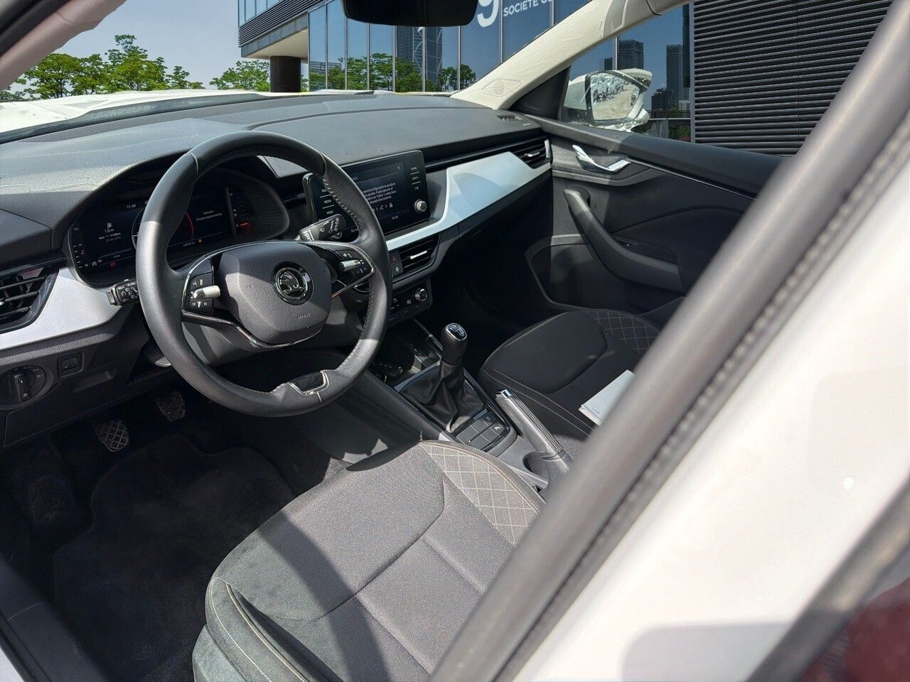 Skoda Kamiq 1.0 Tsi 81kw (110cv) Emotion - Foto 2
