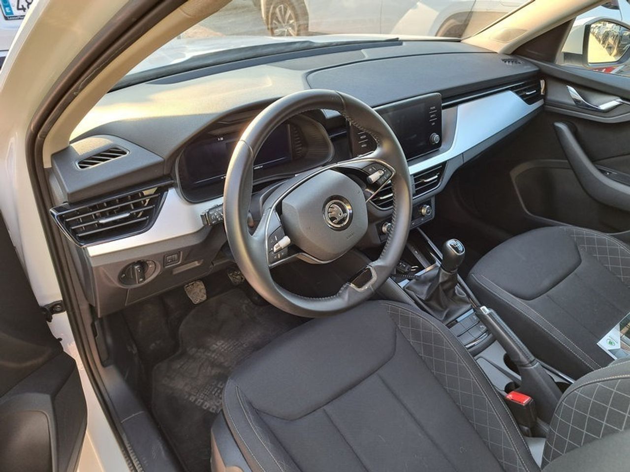 Skoda Kamiq 1.0 Tsi 81kw (110cv) Emotion - Foto 2