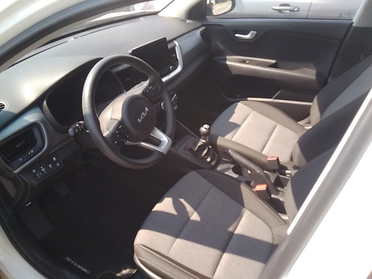 Kia Stonic 1.2 Dpi 62kw (84cv) Concept - Foto 2