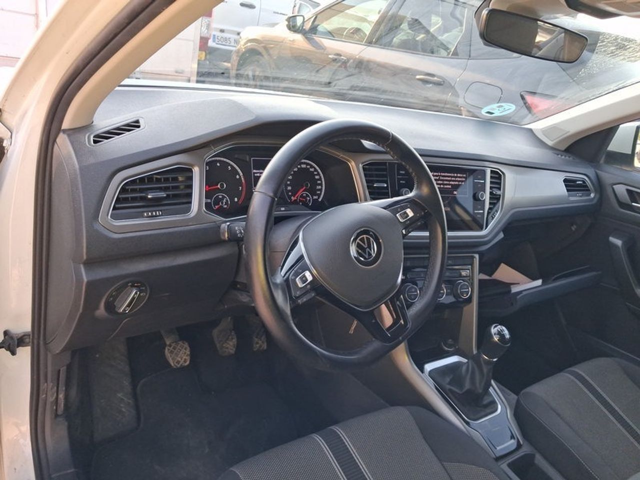 Volkswagen T-roc Advance 1.0 Tsi 81kw (110cv) - Foto 2