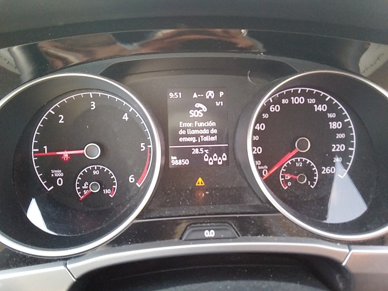 Volkswagen Touran Business & Navi 2.0 Tdi 85kw (115cv) Dsg - Foto 2