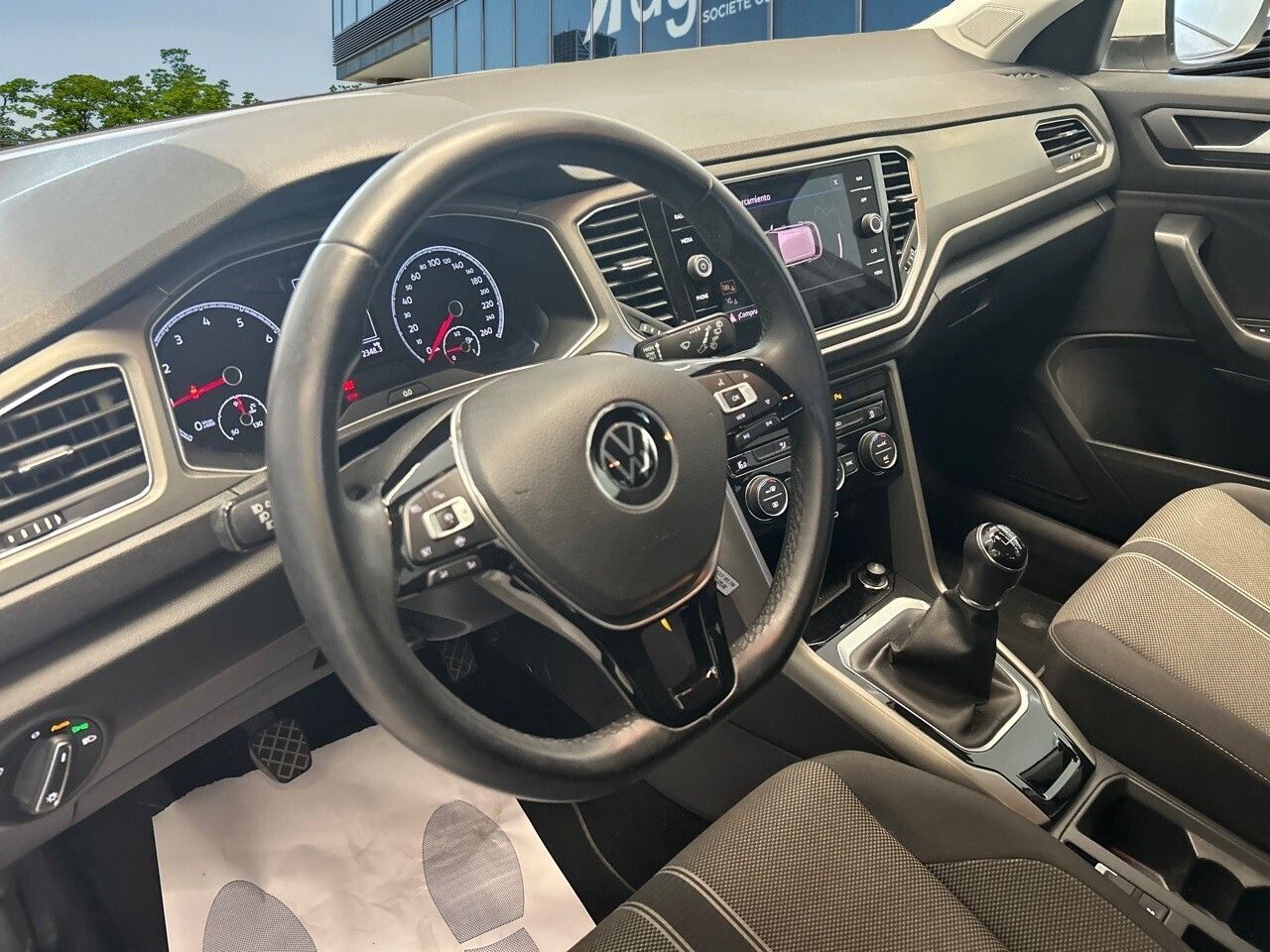 Volkswagen T-roc (o) Advance R-line 1.0 Tsi 81kw (110cv) - Foto 2