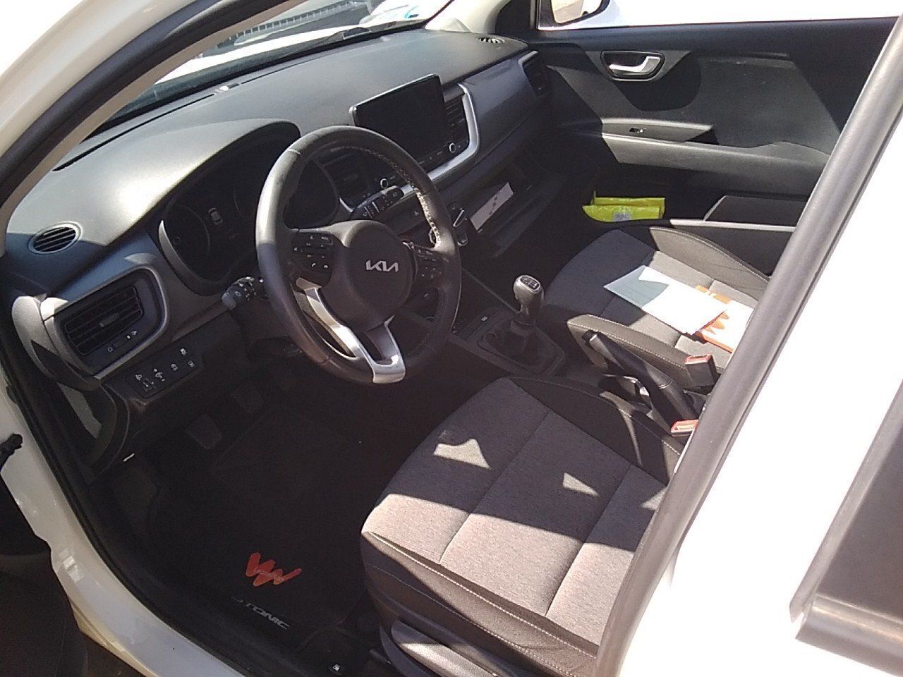 Kia Stonic 1.0 T-gdi 74kw (100cv) Mhev Imt Concept - Foto 2